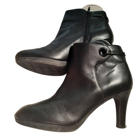 clarks adriel lily bootie